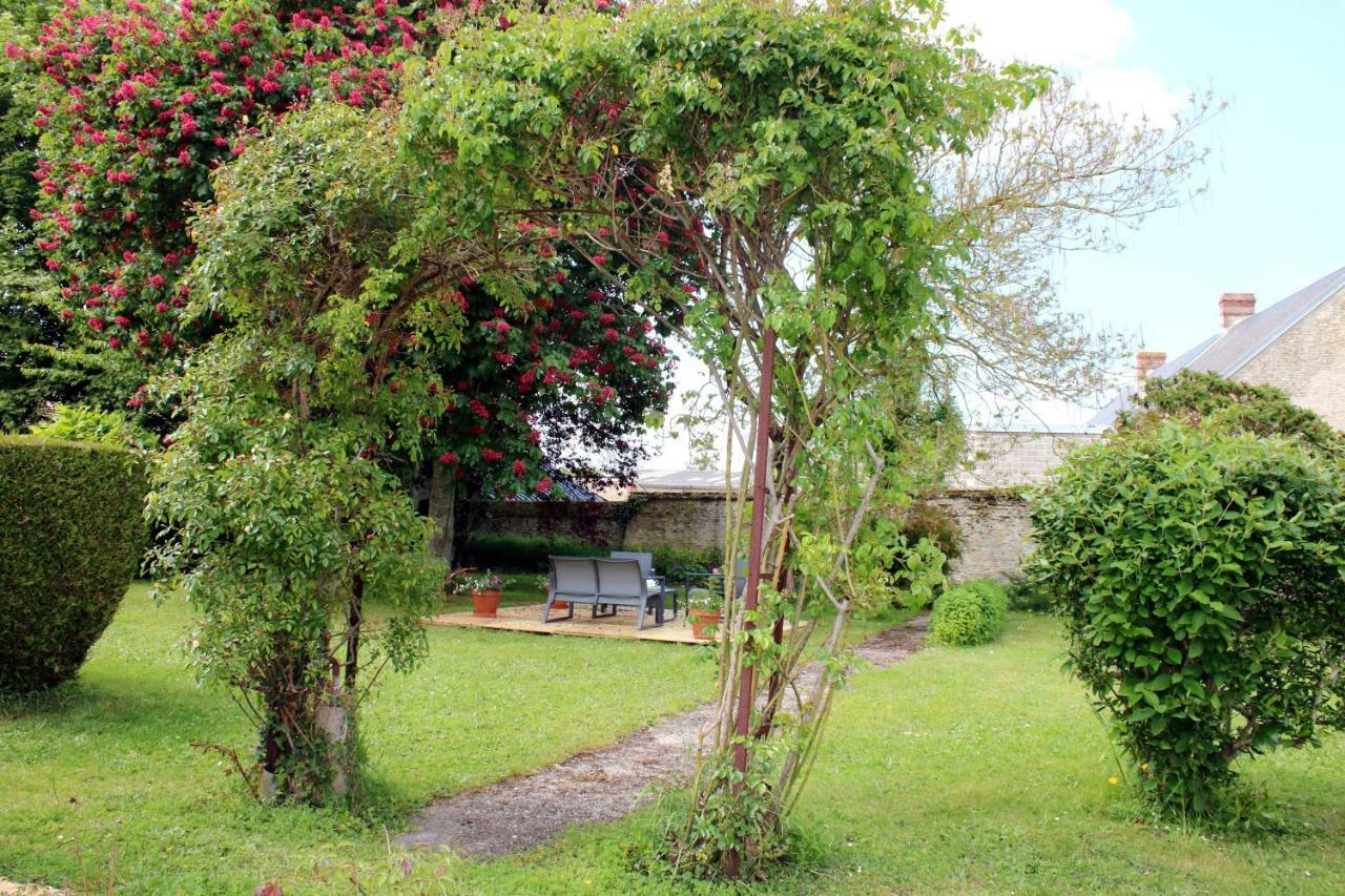 Safraniere De La Venelle Du Moulin Jort Exterior foto